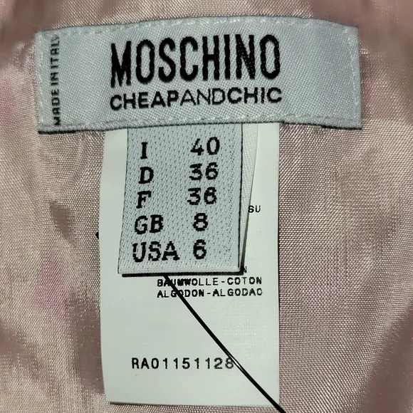 Women's Moschino Rose Print Mini Skirt Size 6 - Picture 3 of 5